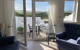 Cille Apartments, Ballyferriter Village